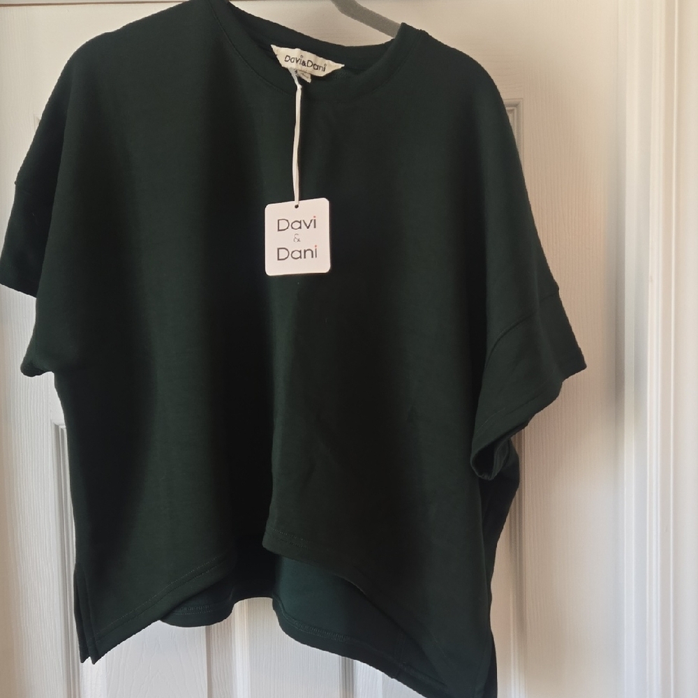 DAVI & DANI Forest Green Boxy Short-Sleeve Top (Matching Pants Also Posted)